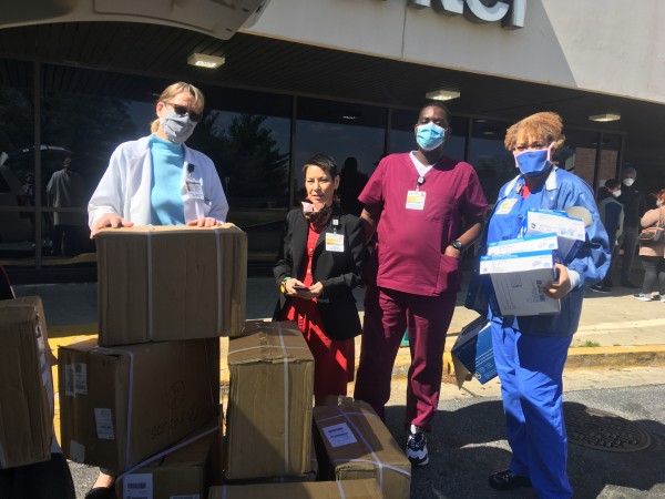 hospital staff receive masks